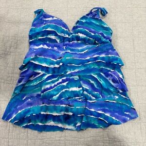 Magic Suit Tankini Top Blue Waves Tiered Size Medium